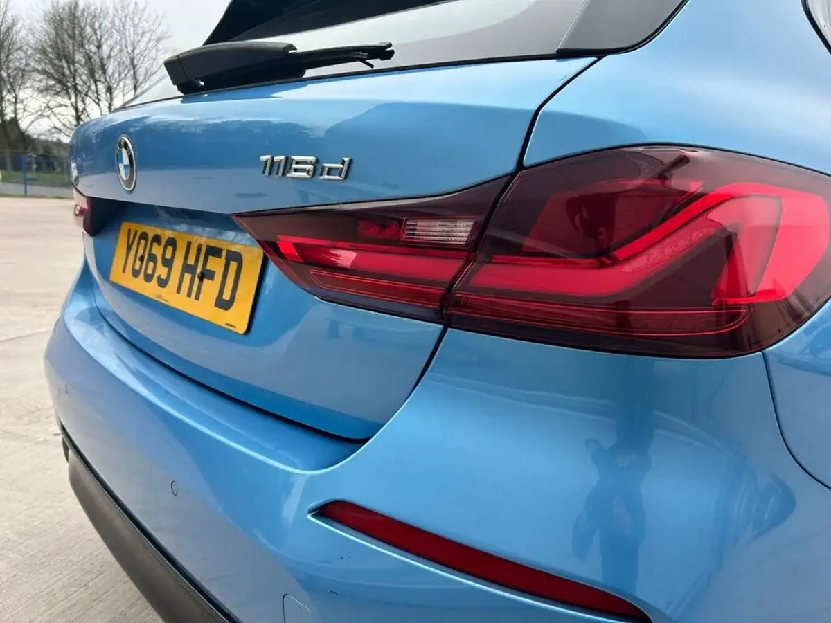 2020-bmw-1-series-15td-116d-sport-dct-big-15