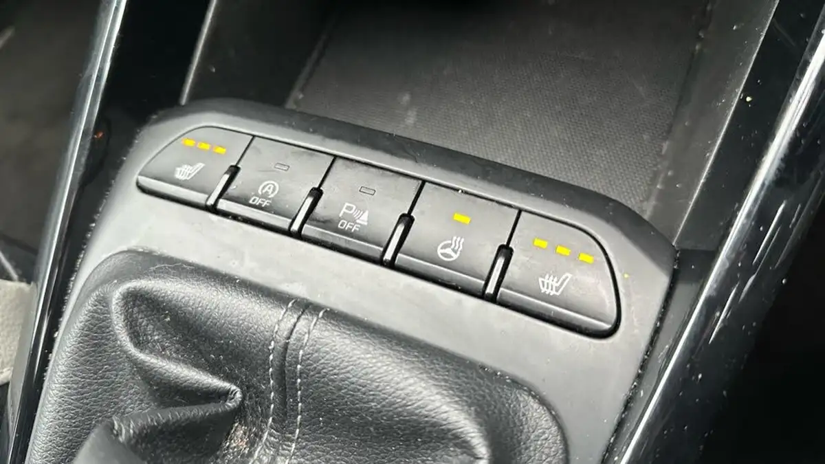 2019-kia-stonic-10-t-gdi-4-big-20