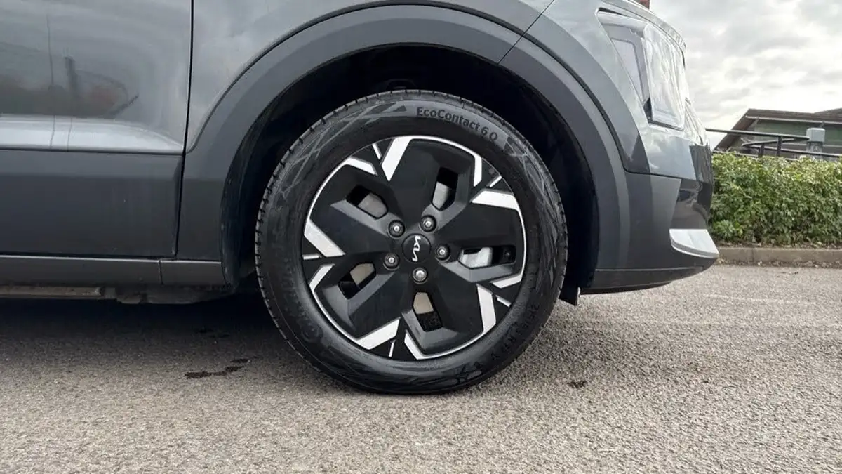 2024-kia-niro-ev-e-2-big-4