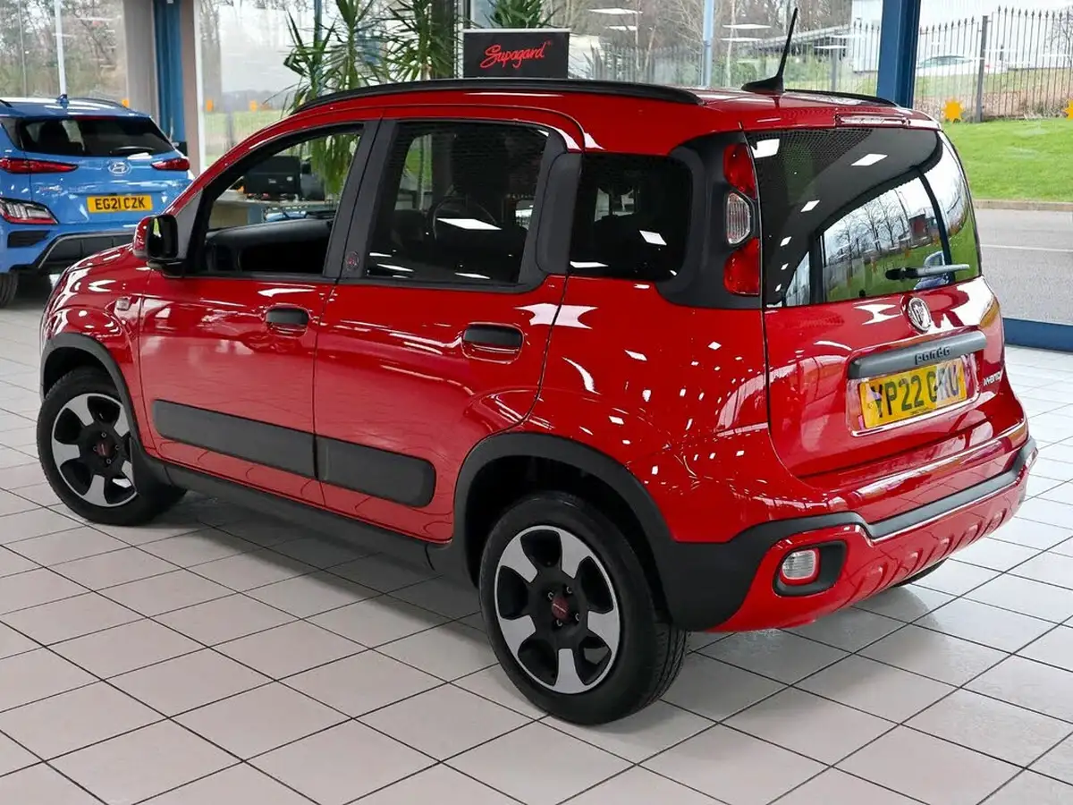 2022-fiat-panda-10-red-big-1