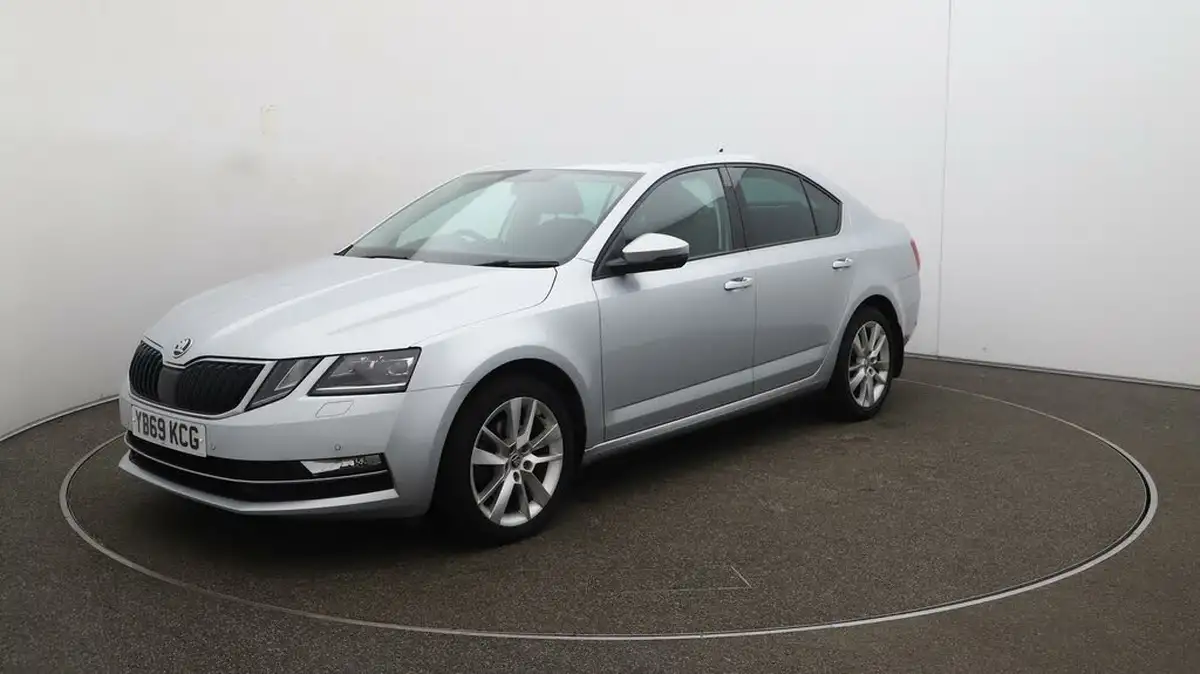 2019-skoda-octavia-20tdi-se-l-hatchback-big-61