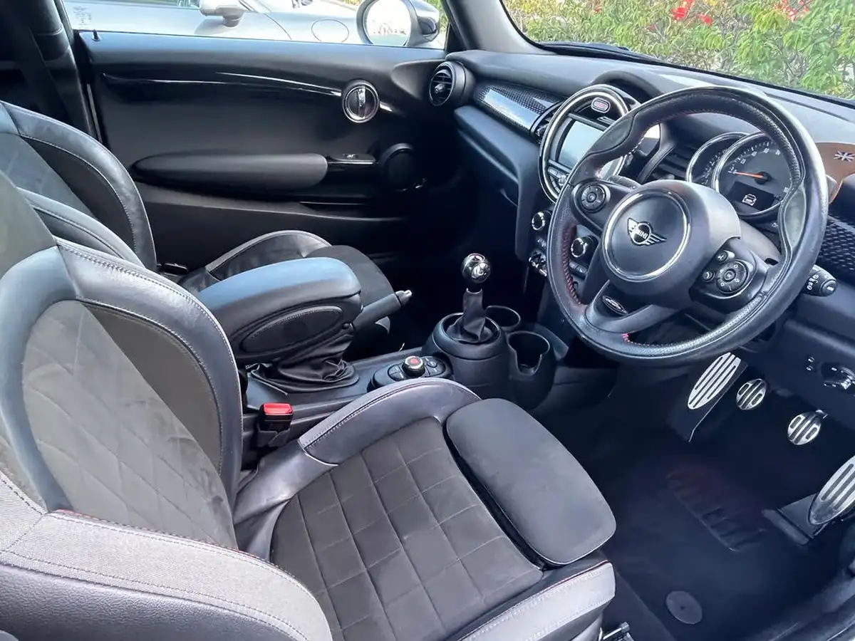 2019-mini-cooper-20-cooper-s-sport-189bhp-hatchback-3d-big-4