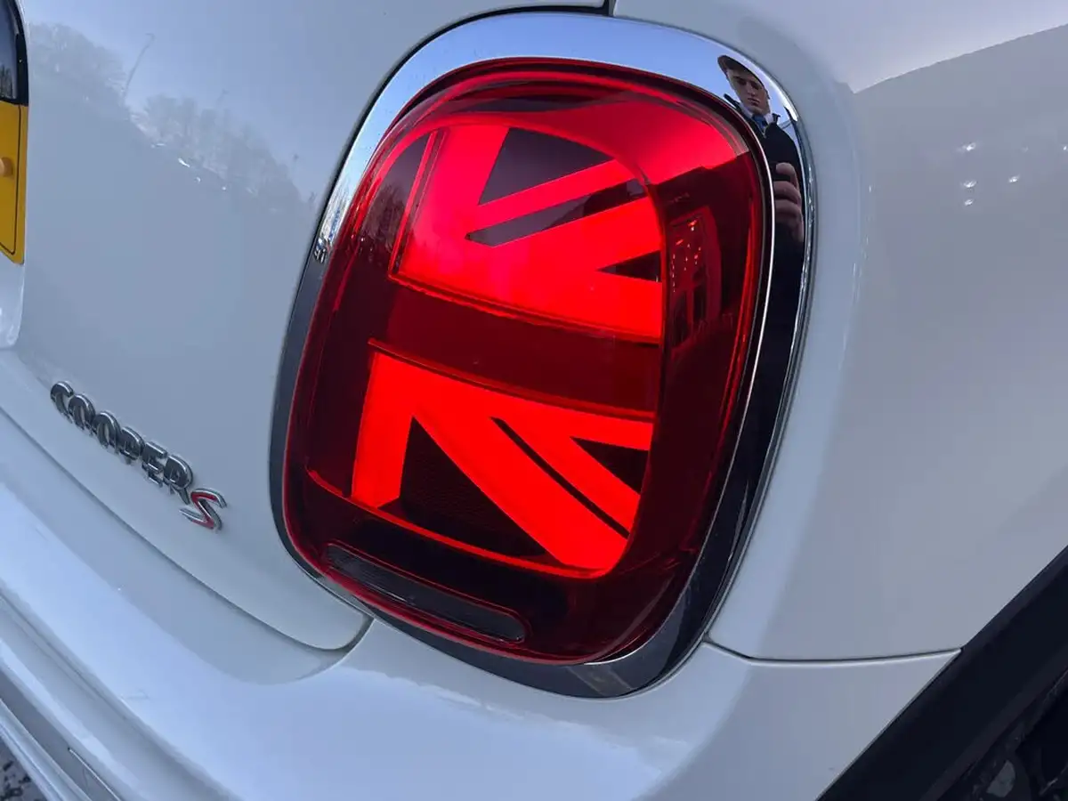 2019-mini-cooper-20-cooper-s-sport-189bhp-hatchback-3d-big-28