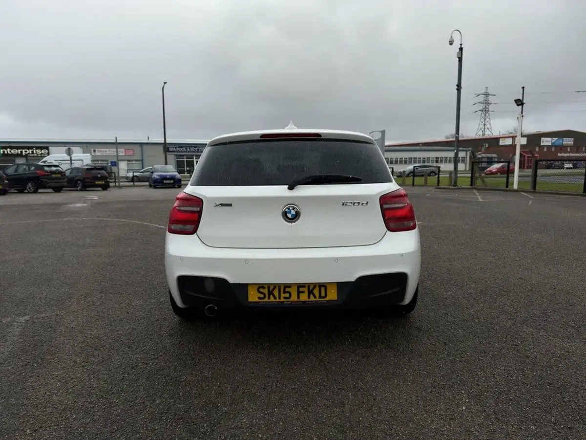 2015-bmw-1-series-20td-120d-xdrive-m-sport-184bhp-big-8