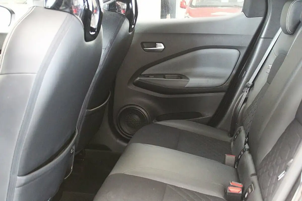 2020-nissan-juke-10-dig-t-tekna-117ps-big-24