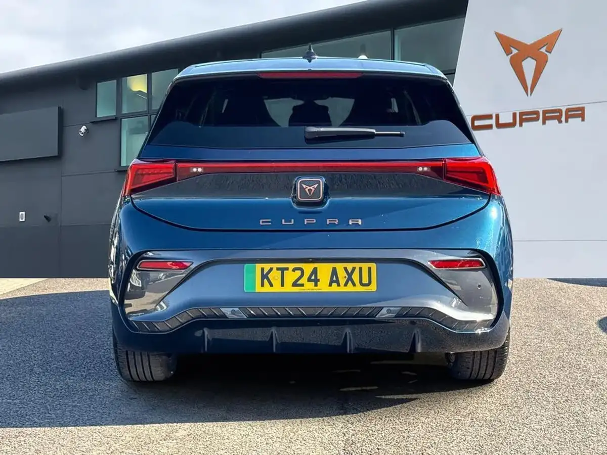 2024-cupra-born-e-v2-230ps-58kwh-e-boost-big-3