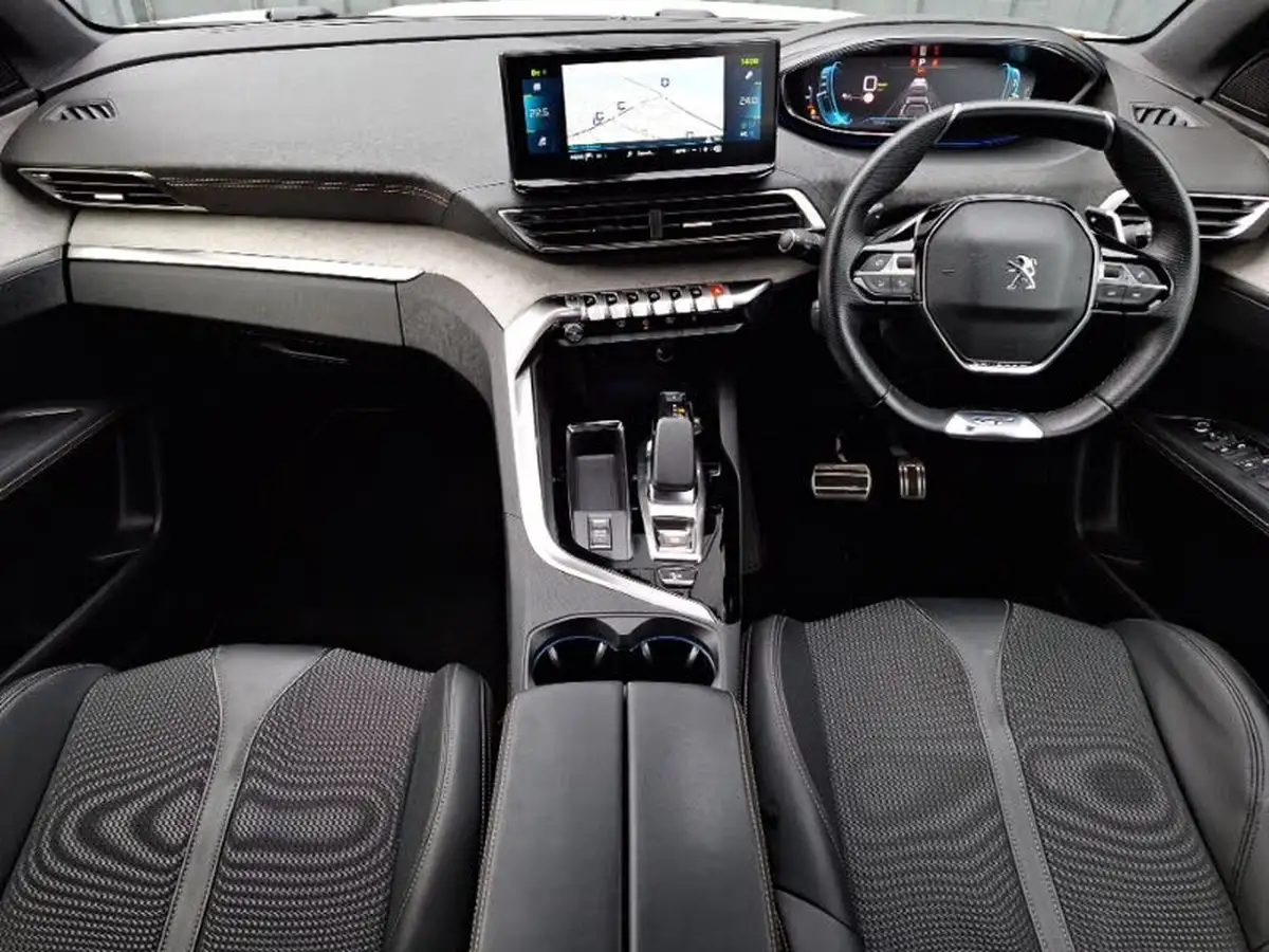 2021-peugeot-3008-suv-16-puretech-gt-premium-300bhp-4wd-hybrid4-e-eat8-big-2