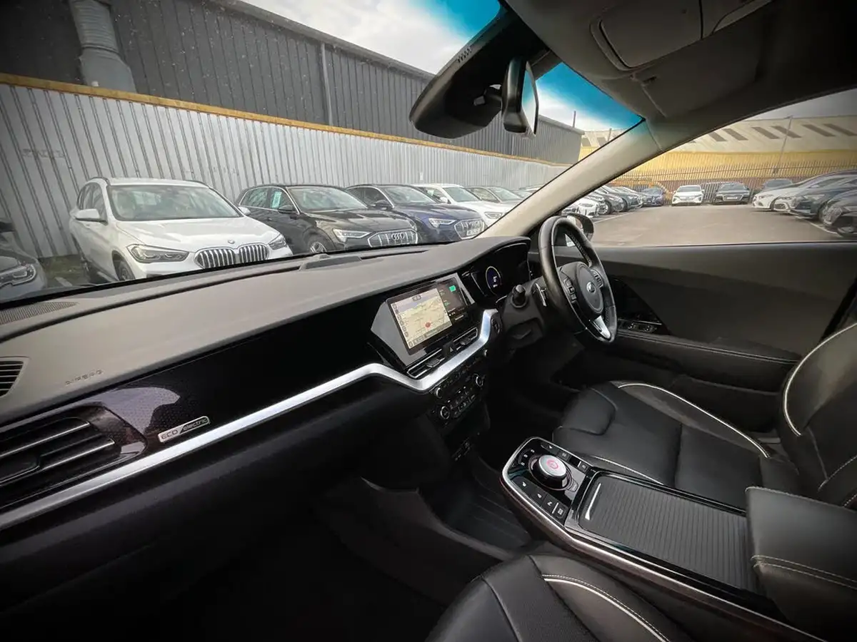 2020-kia-e-niro-ev-4-big-15