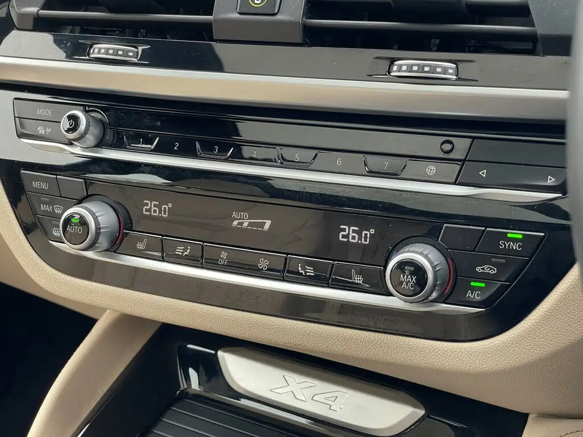 2019-bmw-x4-20td-xdrive20d-m-sport-x-big-42