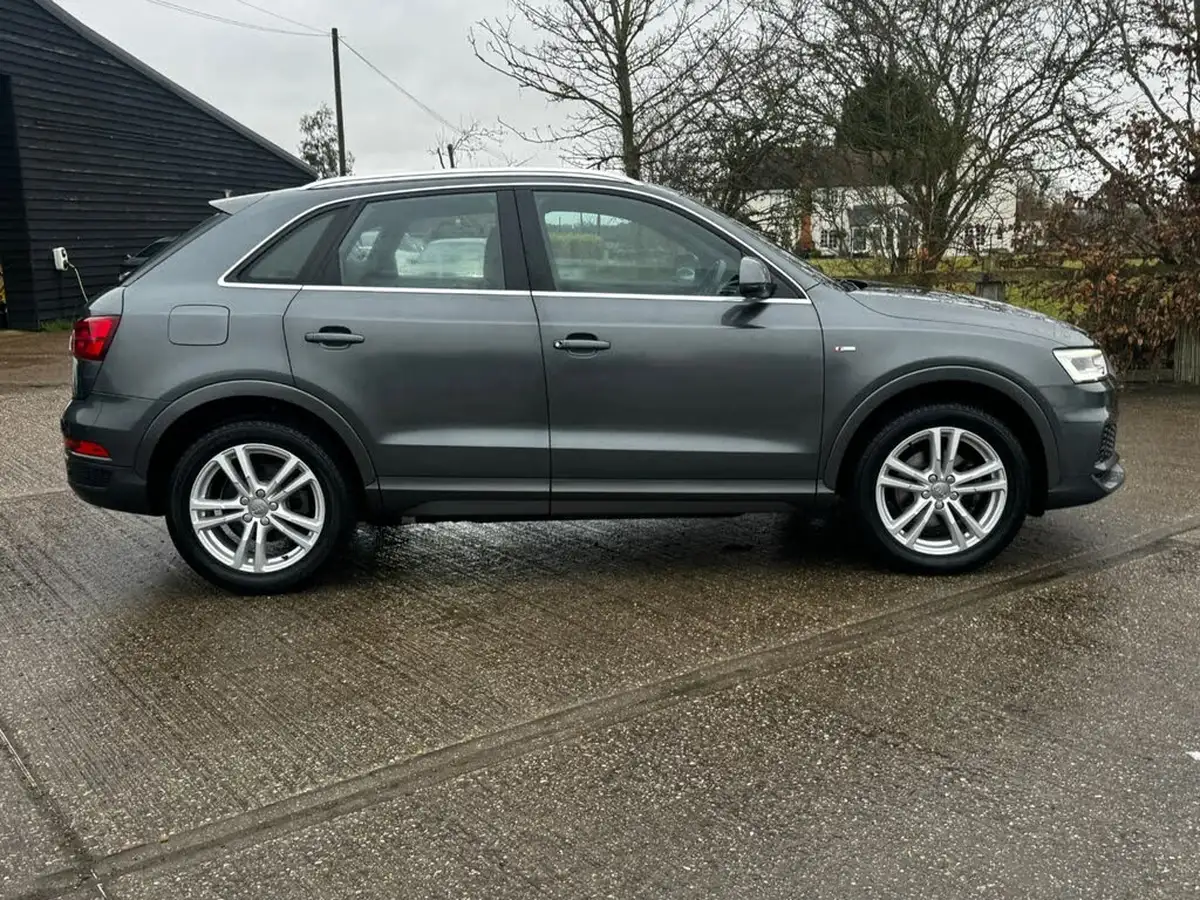 2017-audi-q3-20-tfsi-quattro-s-line-edition-big-14