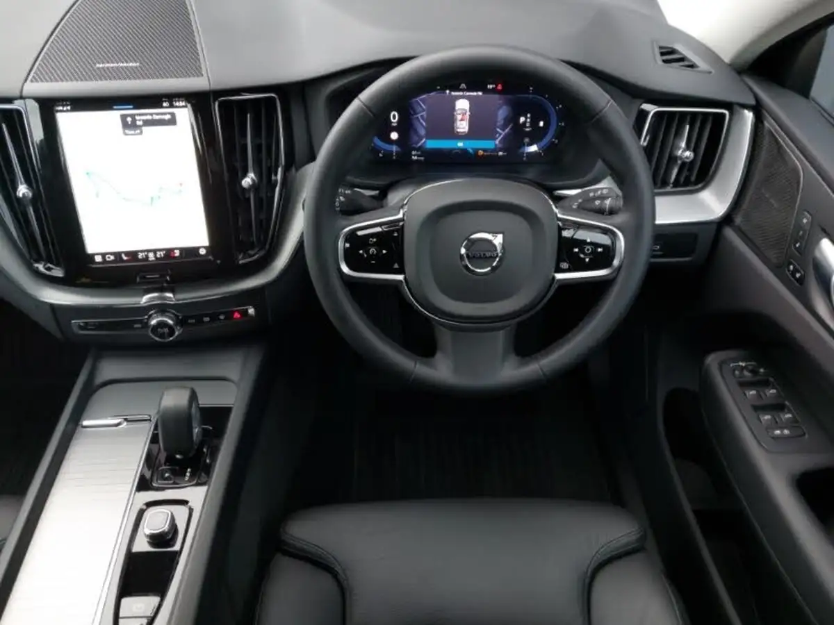 2023-volvo-xc60-20td-b4-plus-big-6