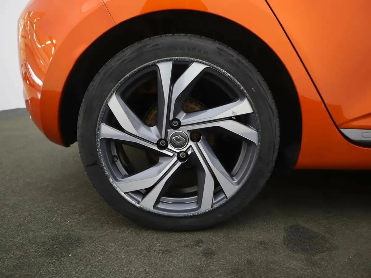 2020-renault-clio-15dci-rs-line-big-6