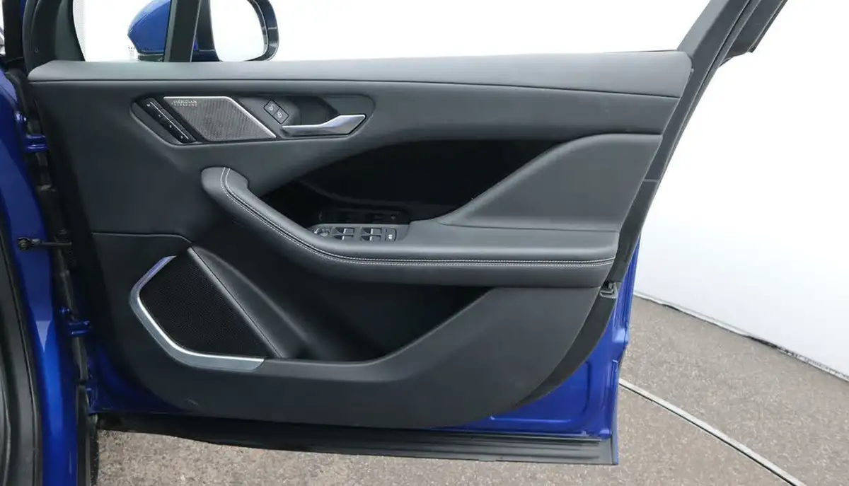 2019-jaguar-i-pace-ev400-hse-big-15