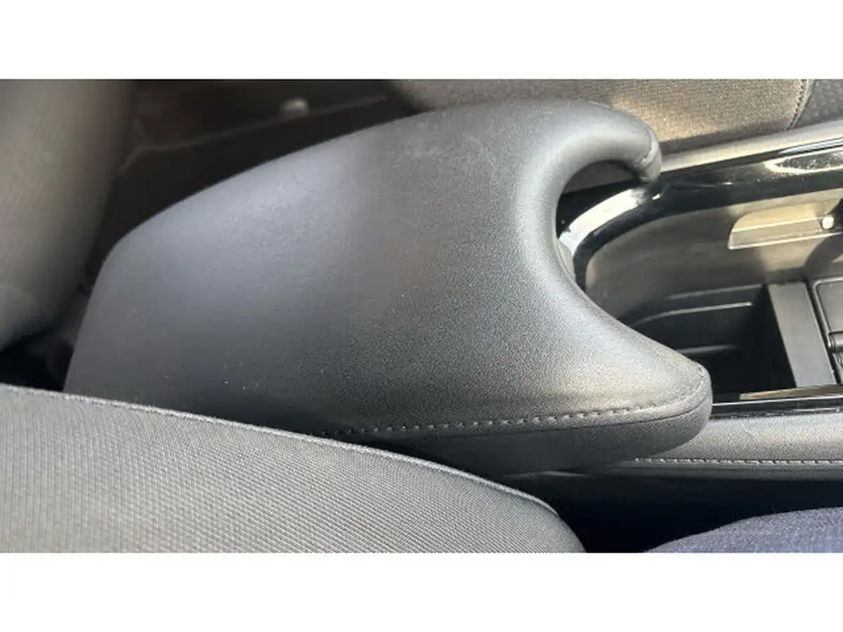 2020-honda-hr-v-16-i-dtec-se-big-35
