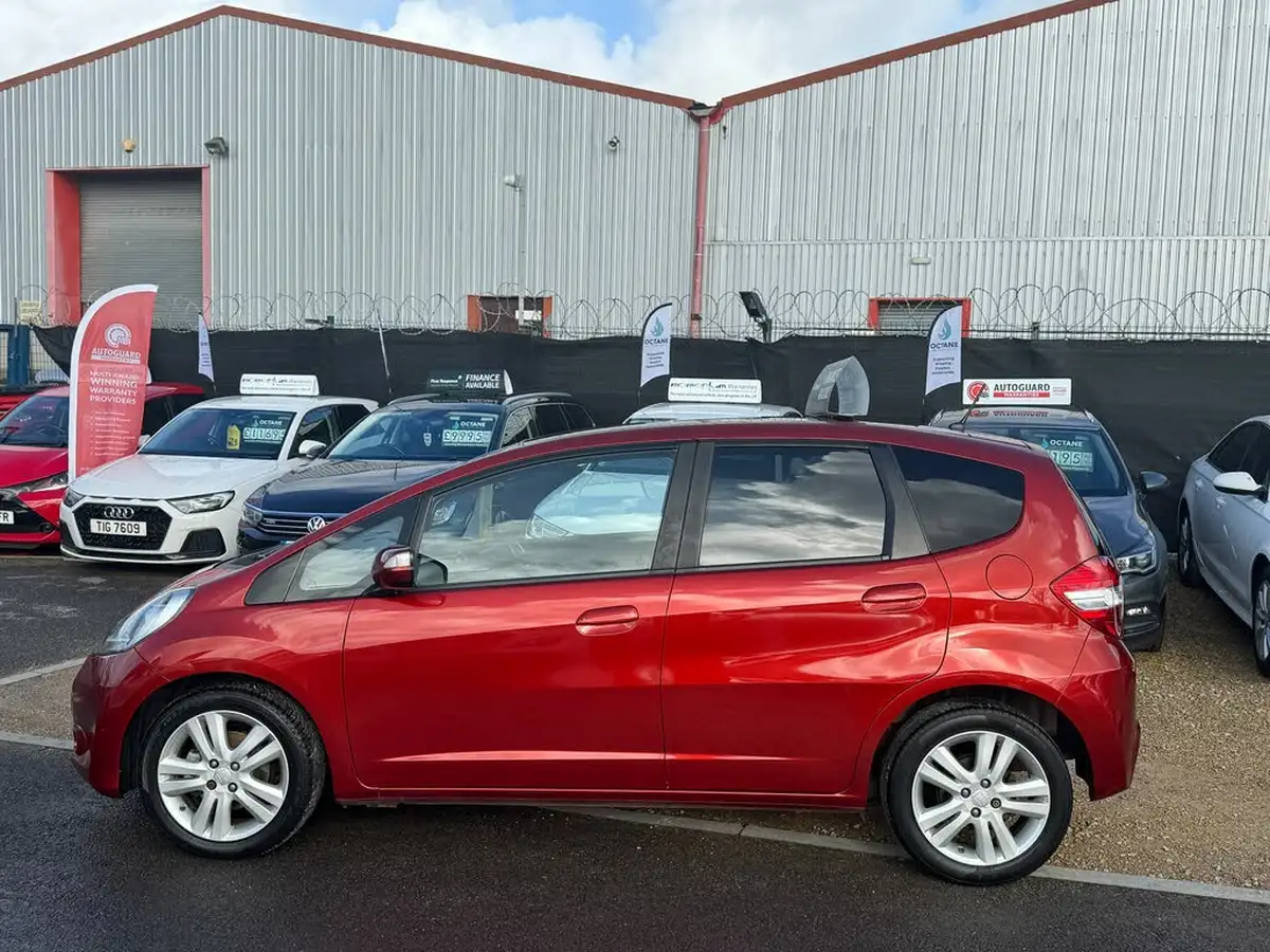 2015-honda-jazz-14-ex-big-15