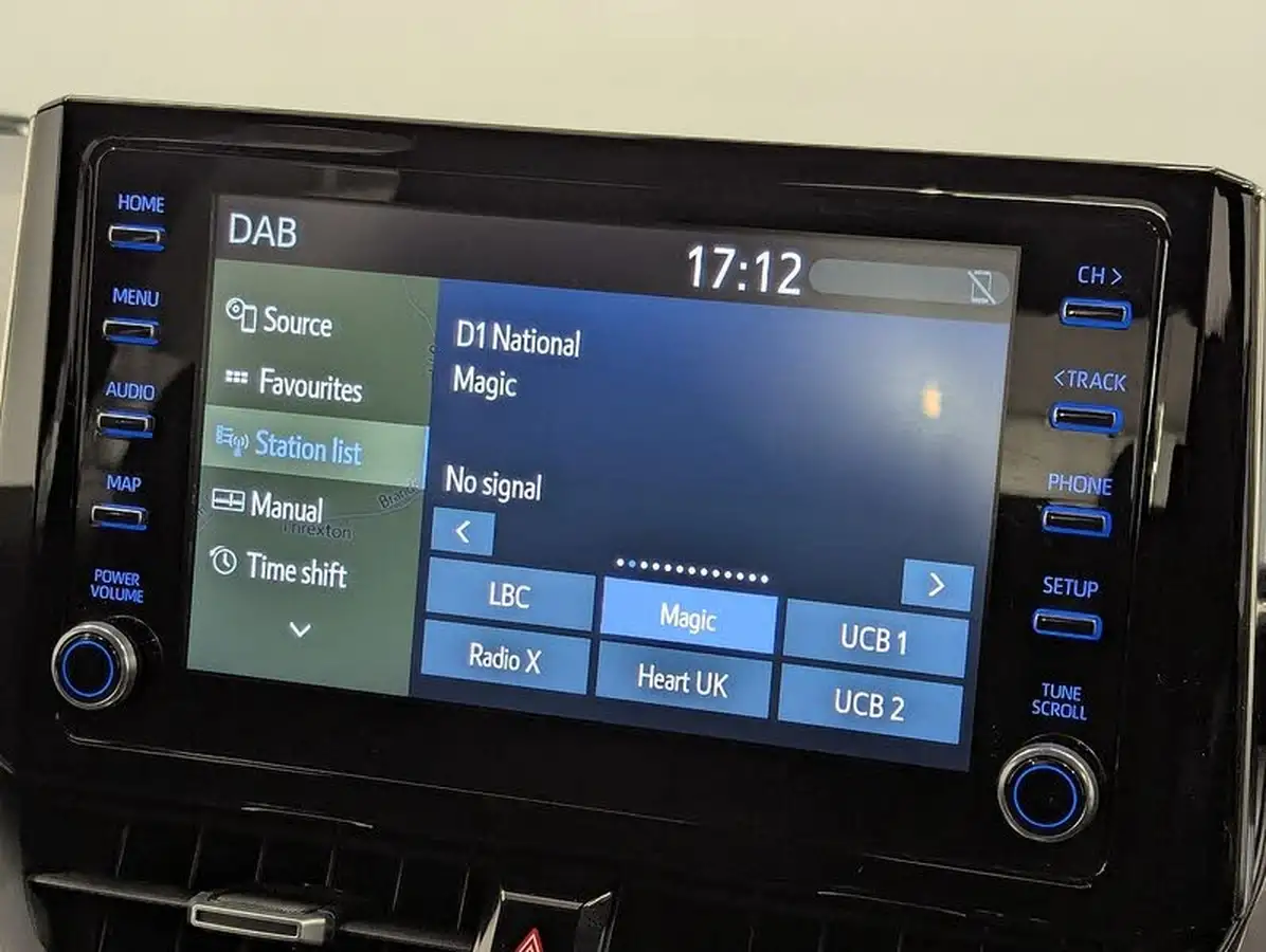 2019-toyota-corolla-18-vvt-i-icon-spare-wheel-hatchback-5d-big-29