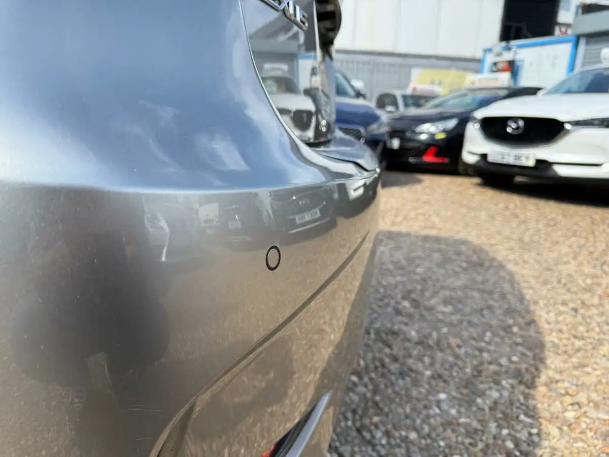 2015-lexus-ct-200h-18-advance-plus-big-13