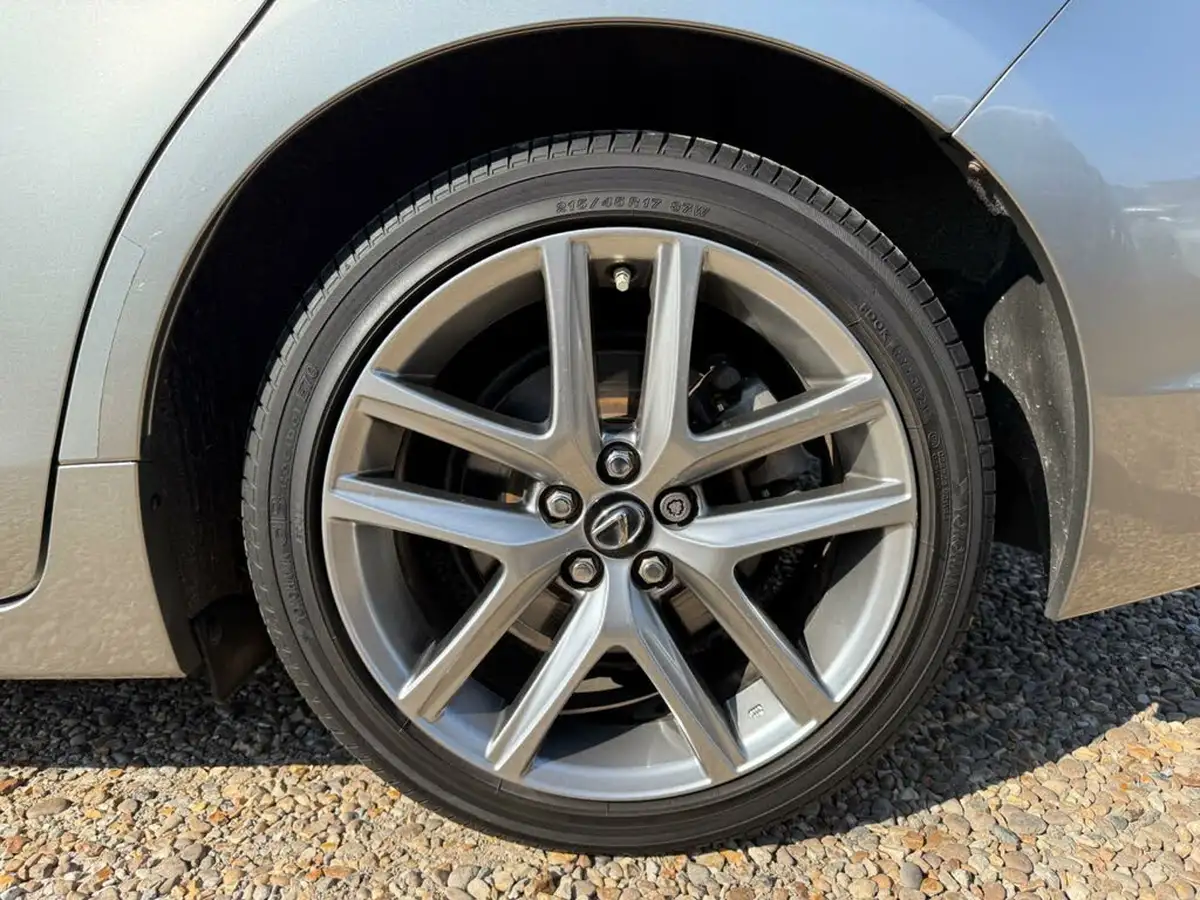 2015-lexus-ct-200h-18-advance-plus-big-61
