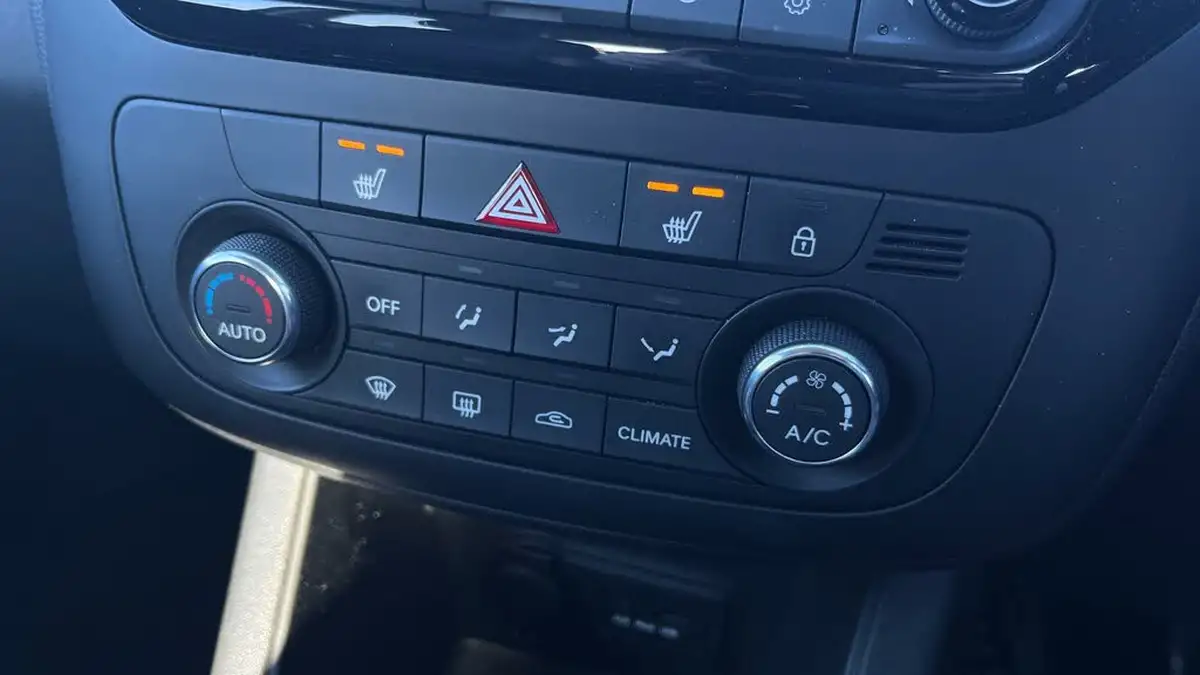 2019-kia-venga-16-3-auto-big-35