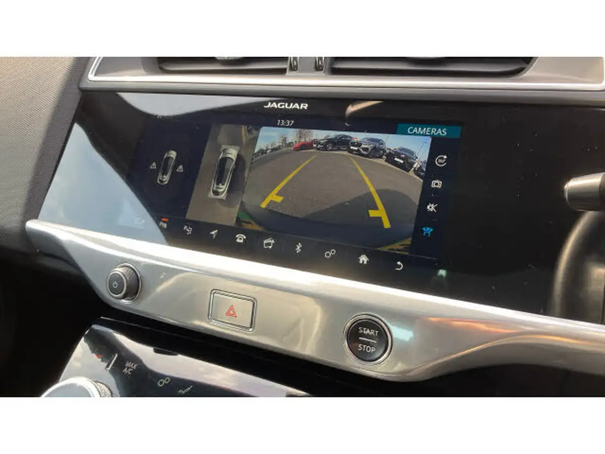 2018-jaguar-i-pace-ev400-se-big-11