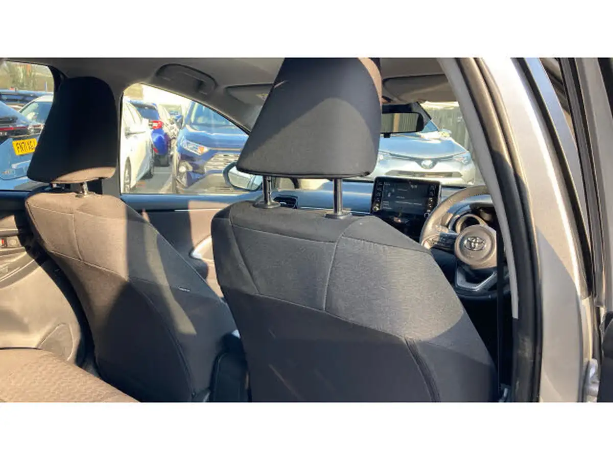 2022-toyota-yaris-15-vvt-i-design-big-19