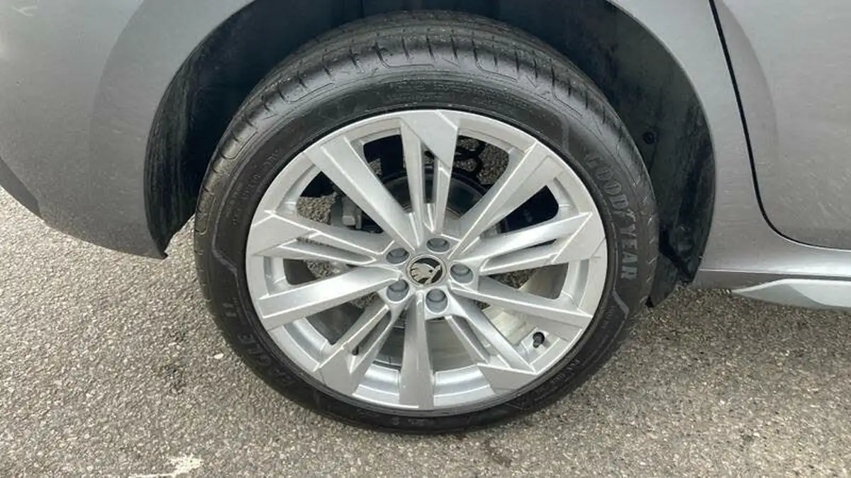 2024-skoda-kamiq-15-tsi-se-l-executive-dsg-big-8