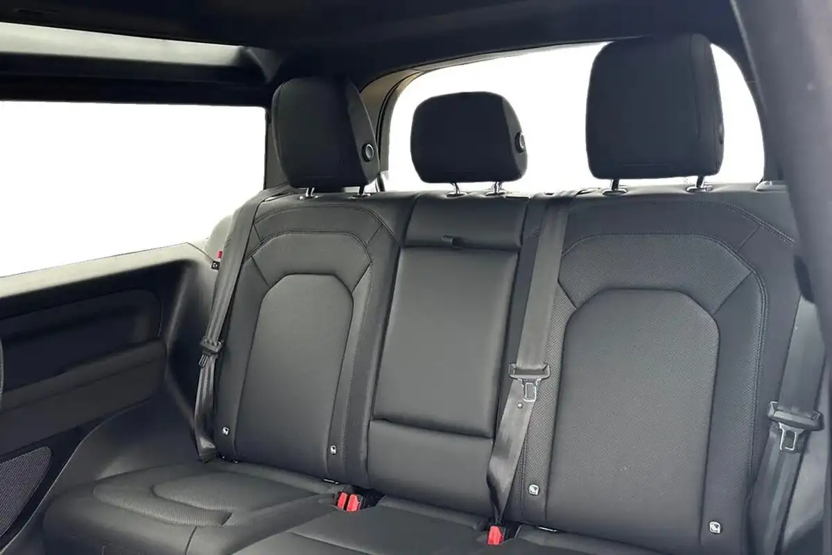2023-land-rover-90-defender-30-d250-x-dynamic-se-big-3