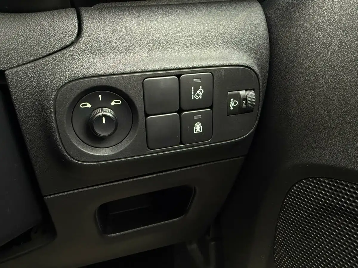 2017-citroen-c3-12-puretech-feel-82ps-big-63