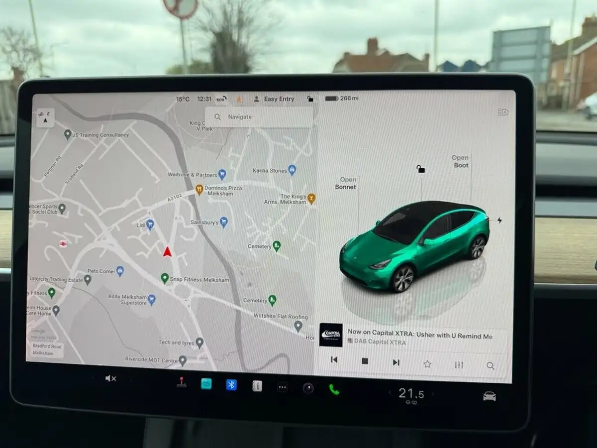 2022-tesla-model-y-e-long-range-big-19