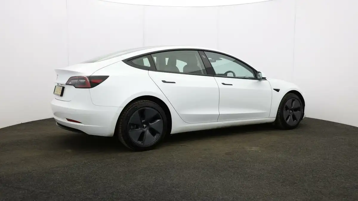 2021-tesla-model-3-e-standard-plus-big-38