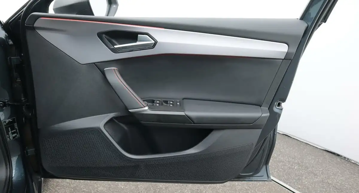 2023-seat-leon-15-tsi-evo-fr-sport-150ps-hatchback-big-15