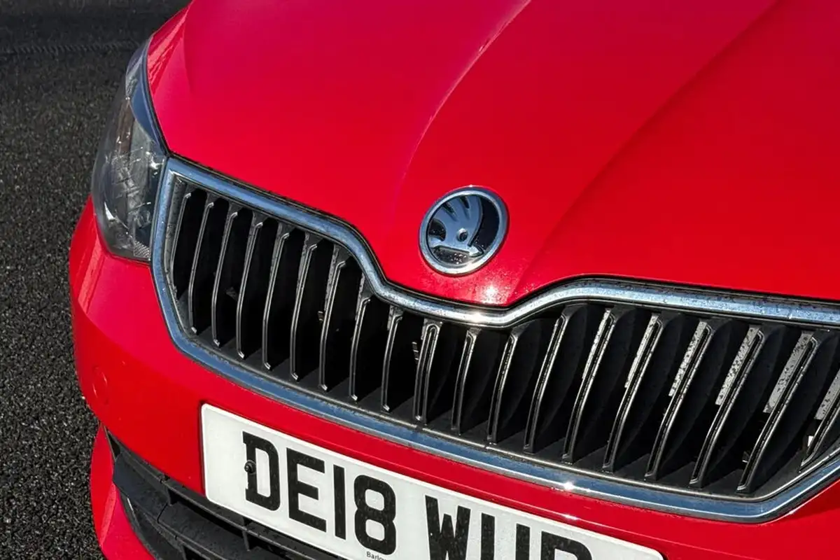 2018-skoda-fabia-10-tsi-colour-edition-ss-big-25