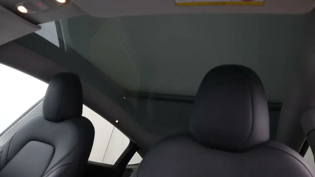 2023-tesla-model-y-e-rwd-big-22