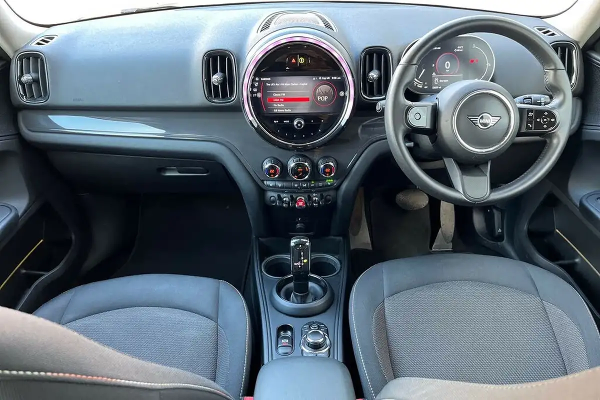2021-mini-countryman-15-cooper-classic-auto-big-10