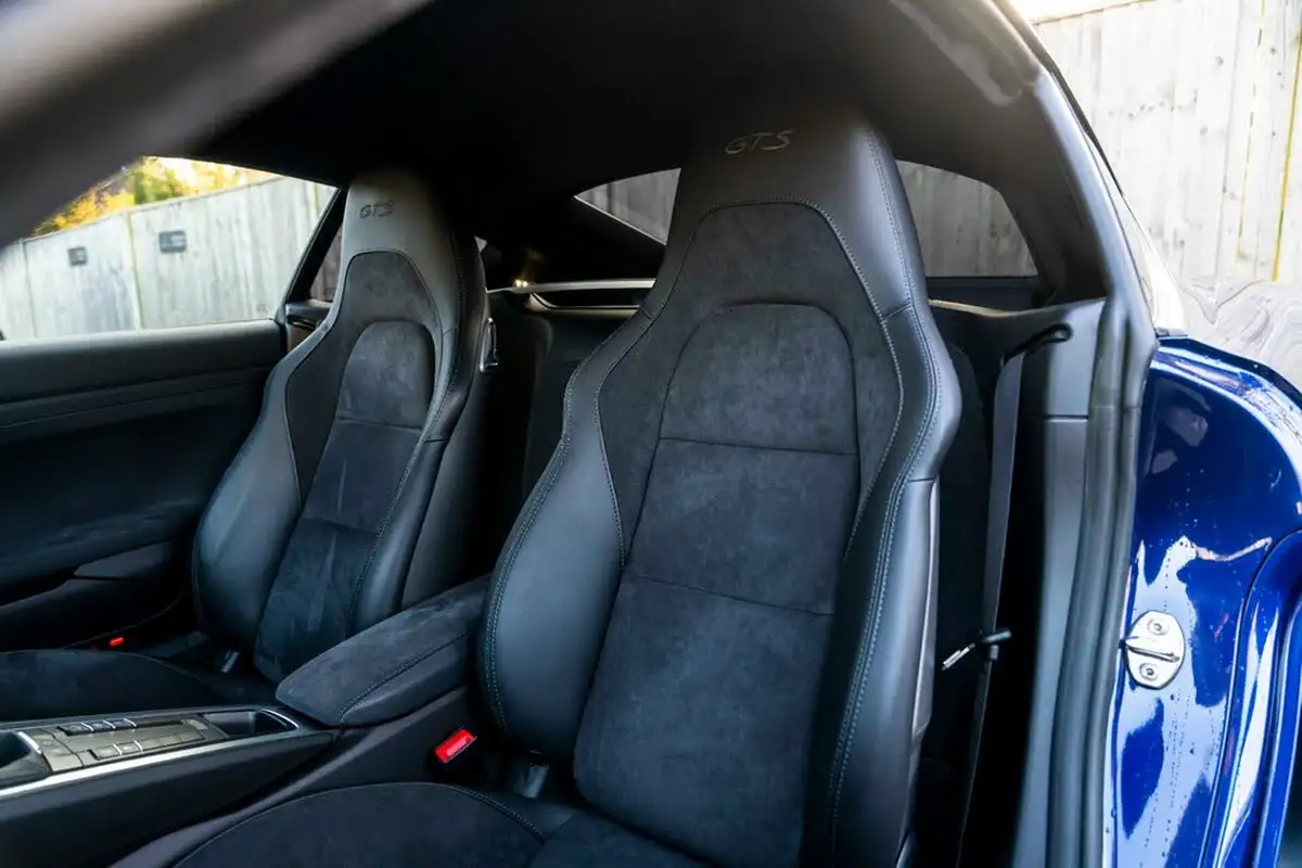 2020-porsche-cayman-718-40-cayman-gts-40-big-5