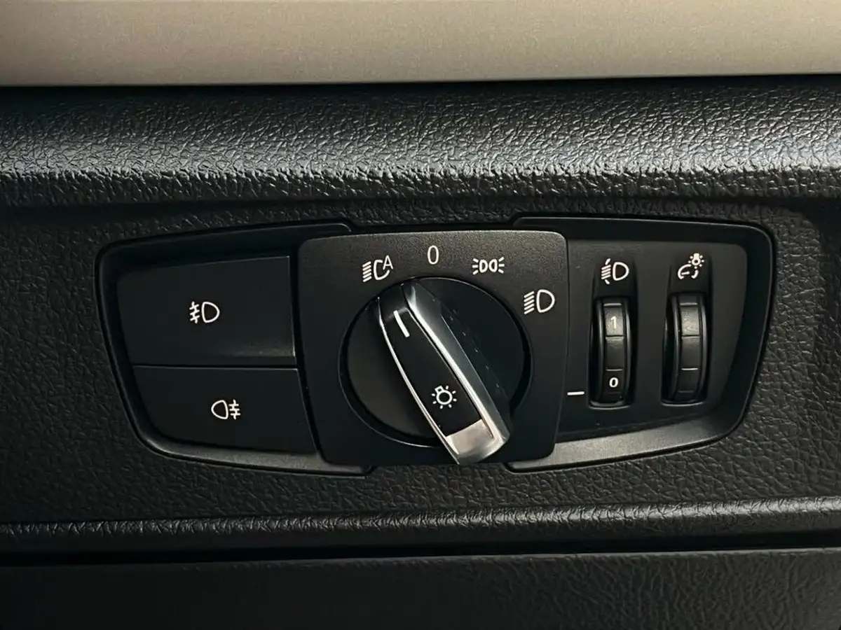 2016-bmw-1-series-15td-116d-eff-dyn-plus-114bhp-5d-big-24
