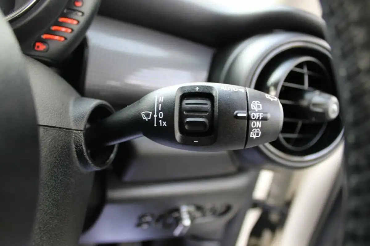 2016-mini-cooper-15-cooper-ss-hatchback-3d-big-28