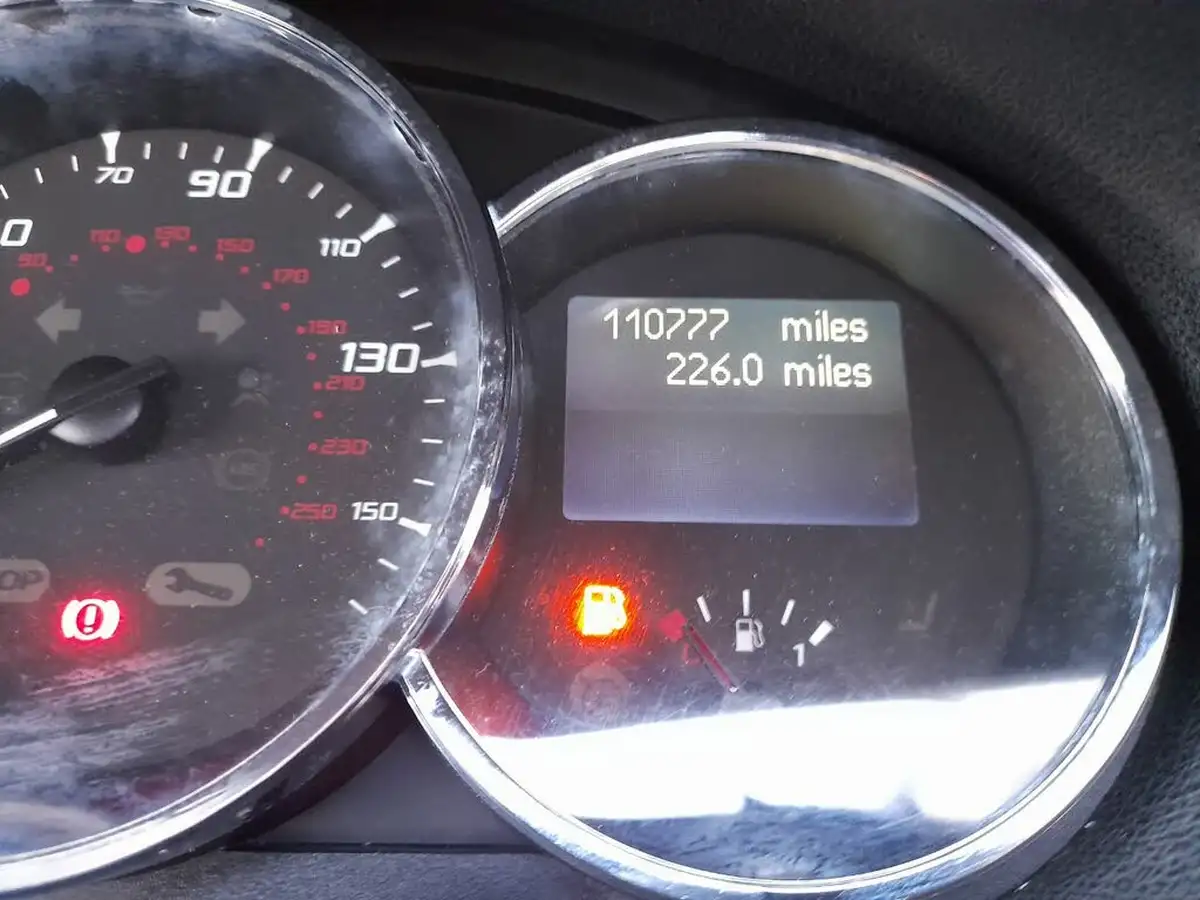 2011-renault-megane-14-gt-line-tomtom-coupe-3d-big-6