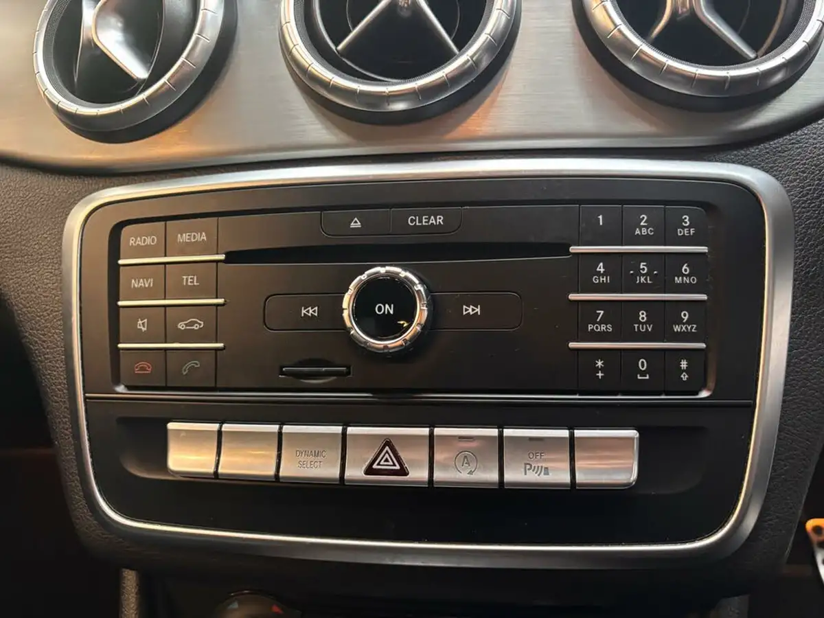 2017-mercedes-benz-cla-21d-cla-200-amg-line-shooting-brake-5d-big-23