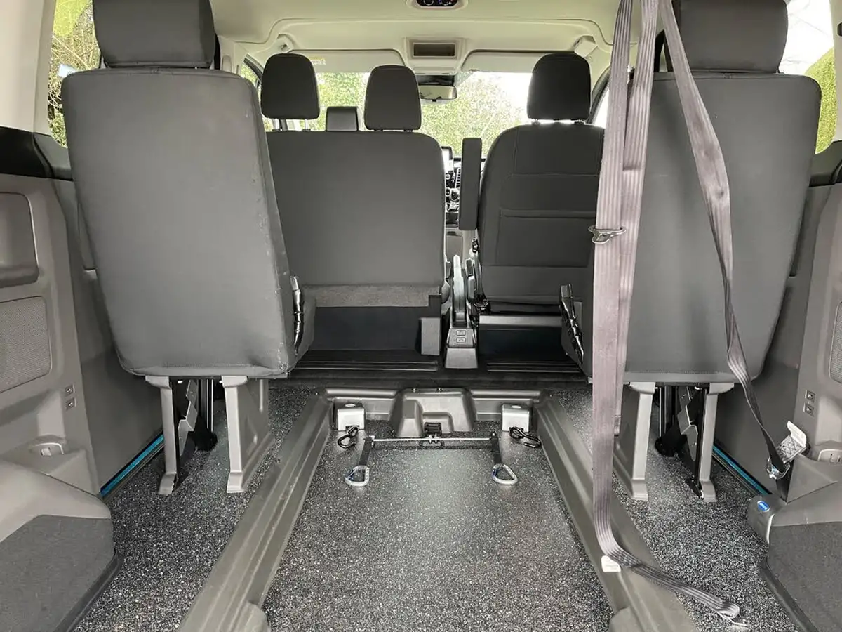 2019-ford-tourneo-custom-20tdci-310-l1-titanium-130ps-big-2