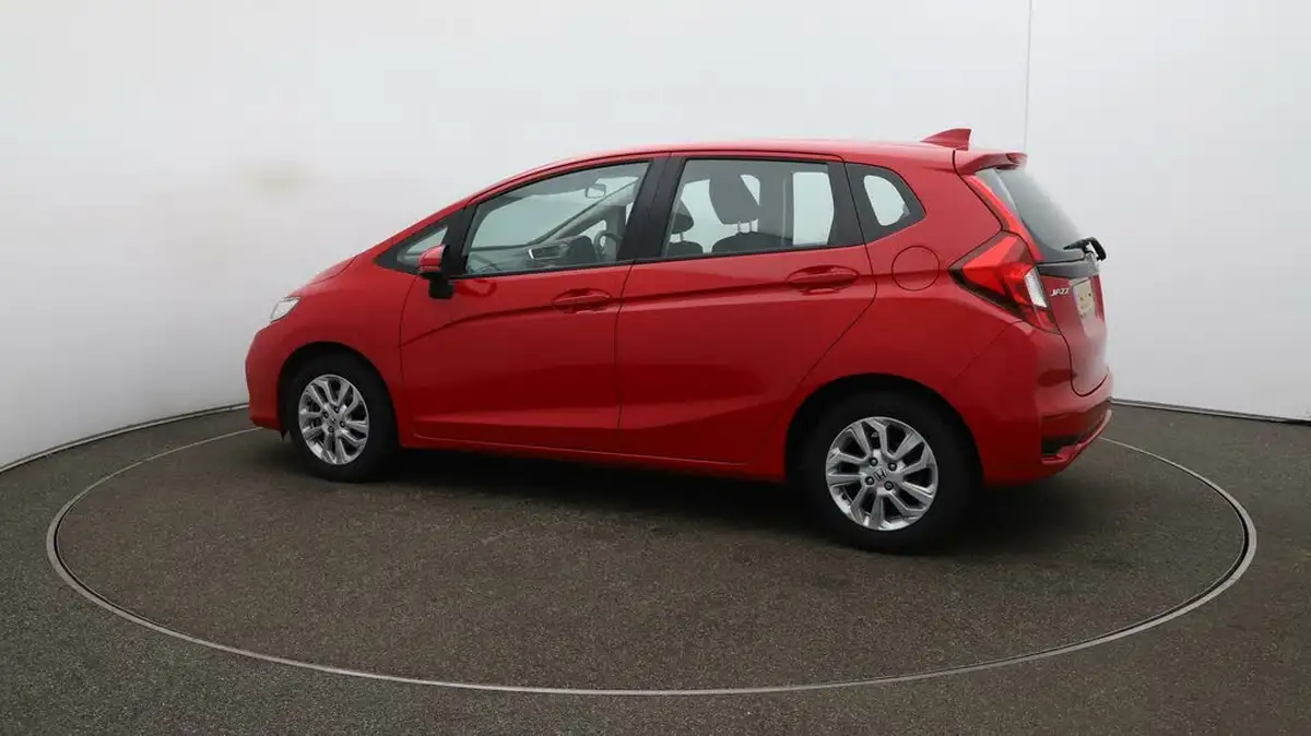 2019-honda-jazz-13-i-vtec-se-big-42