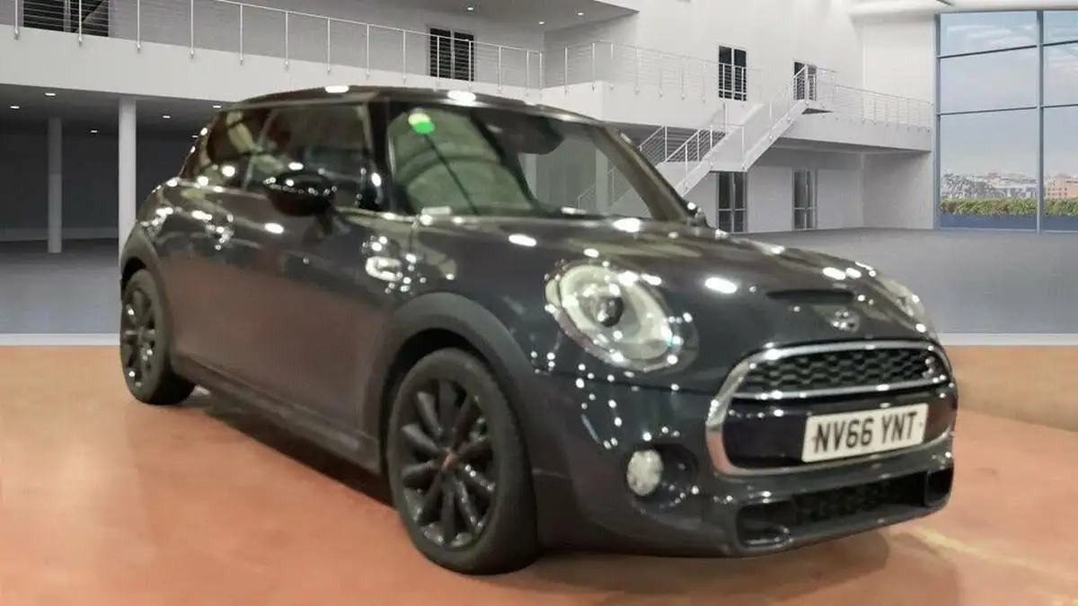 2016-mini-cooper-20-cooper-s-ss-hatchback-3d-sport-auto-big-5
