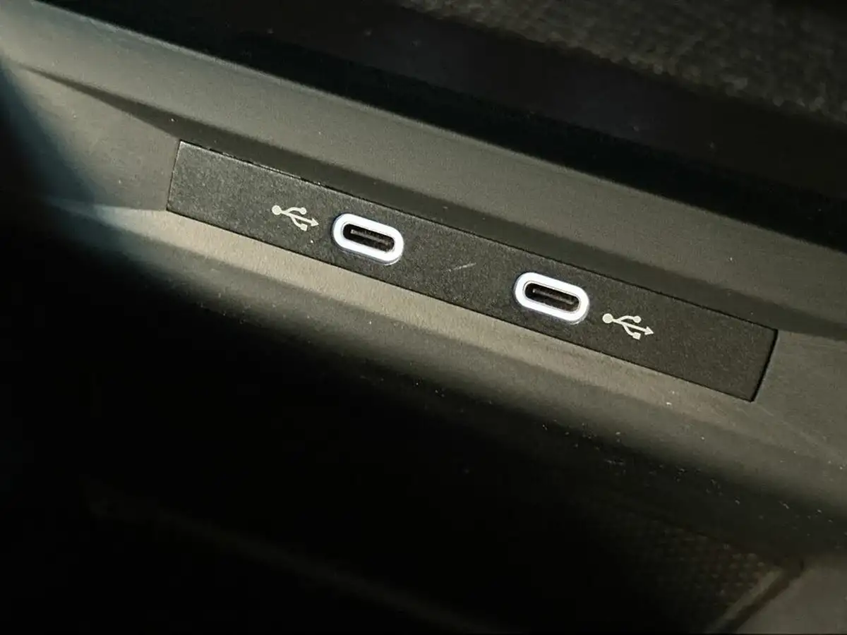 2021-seat-leon-15-etsi-xcellence-lux-estate-big-26
