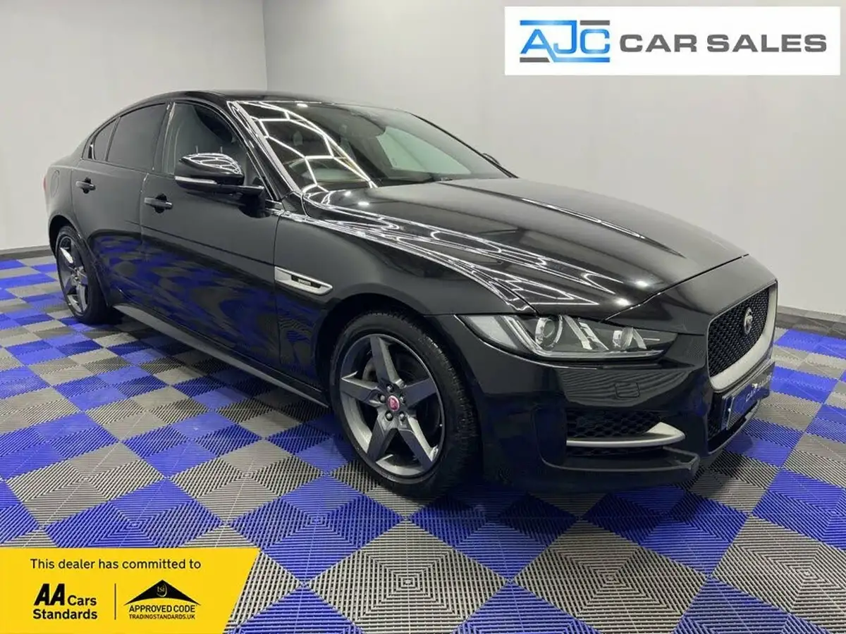 2017-jaguar-xe-20d-r-sport-240ps-awd-ss-1998cc-auto-big-1