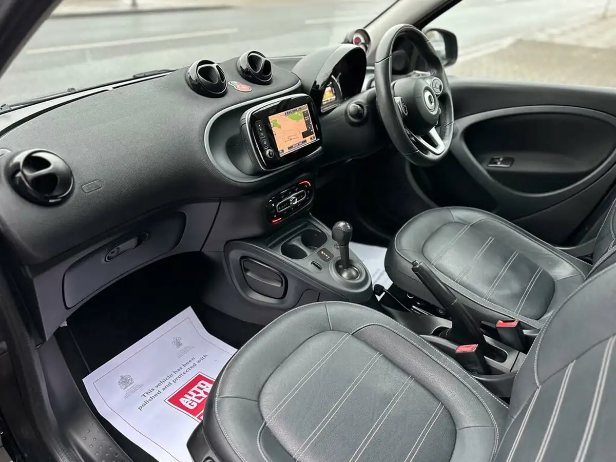 2017-smart-forfour-10-prime-71bhp-premiumss-twinamic-big-8