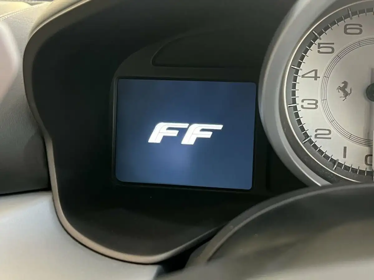 2012-ferrari-ff-63-big-51