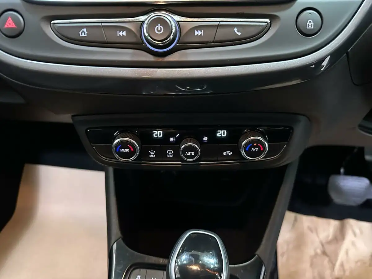 2020-vauxhall-crossland-x-12-elite-130ps-turbo-auto-big-13