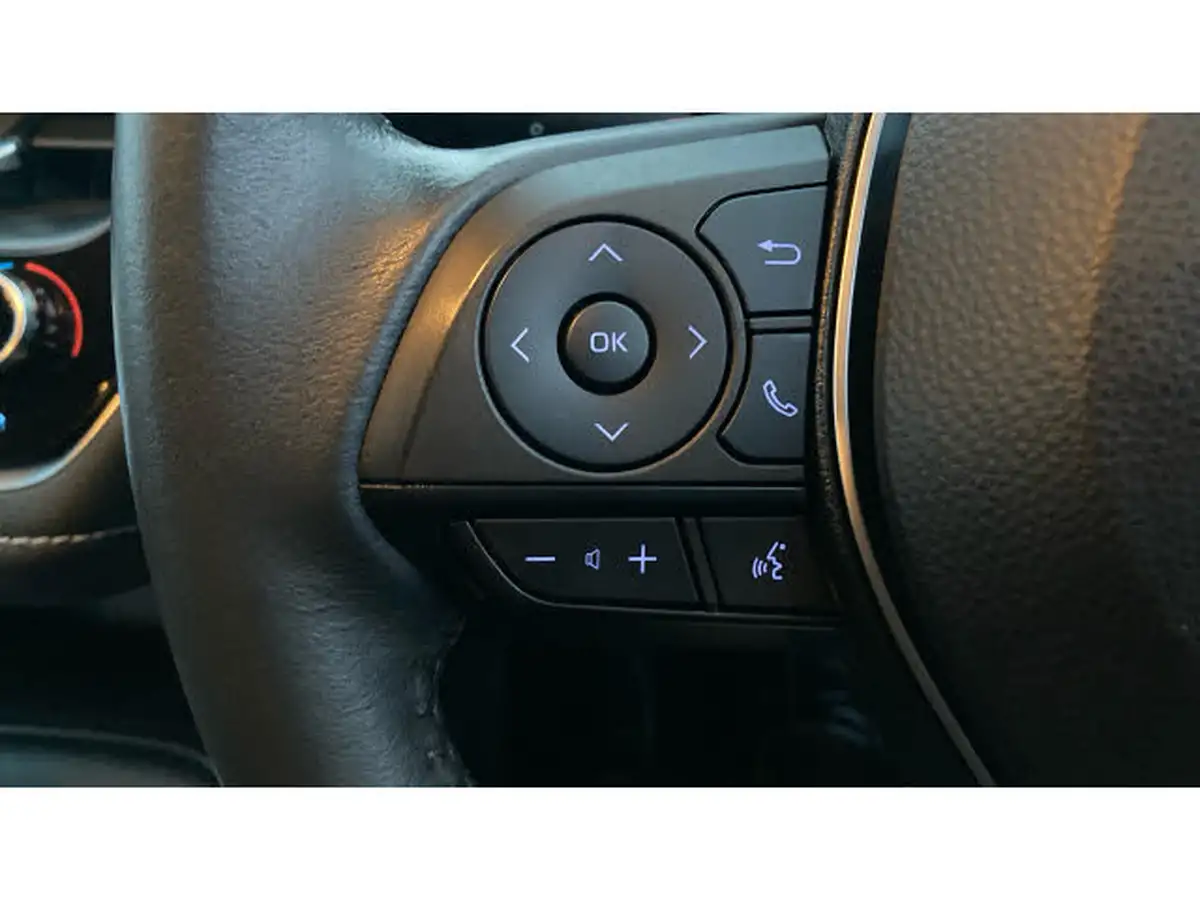 2021-toyota-corolla-18-vvt-i-icon-tech-trk-hatchback-5d-big-25