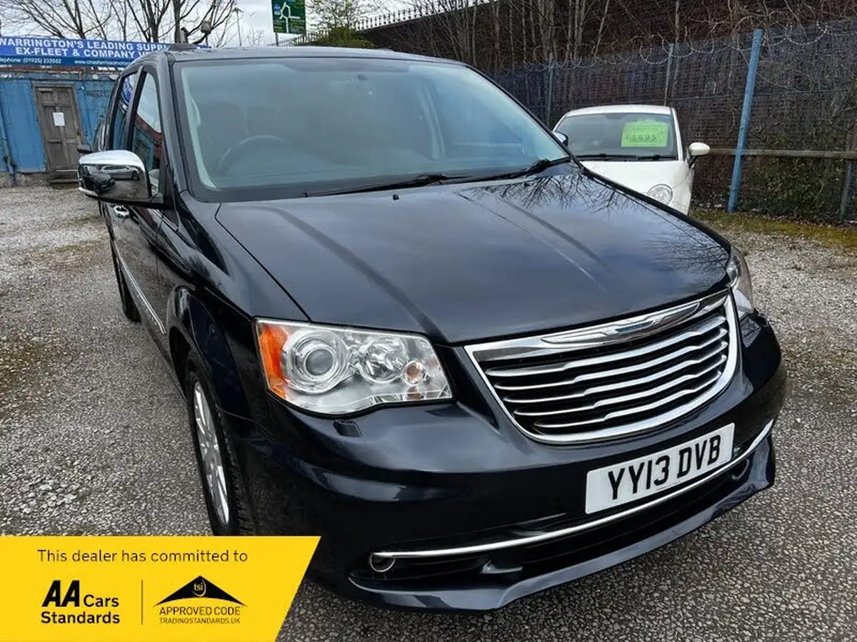 2013-chrysler-grand-voyager-28td-limited-big-9
