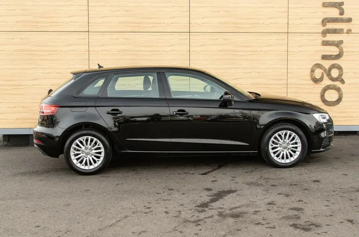 2018-audi-a3-15-tfsi-se-technik-big-11